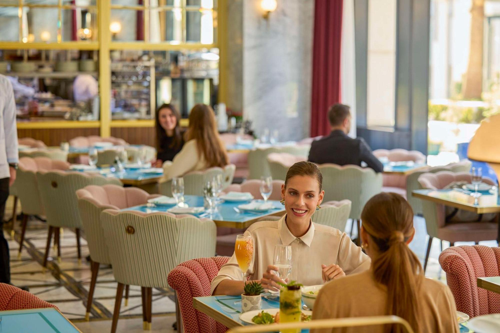 Mansard Riyadh, A Radisson Collection Hotel Екстериор снимка Restaurant in Belgrade